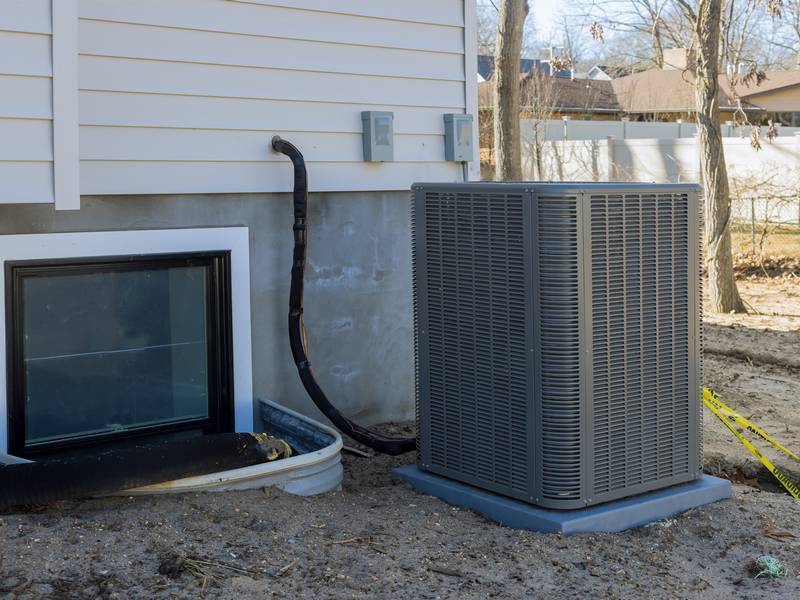 What’s the Difference Between a Central Air Conditioner and Window Unit?