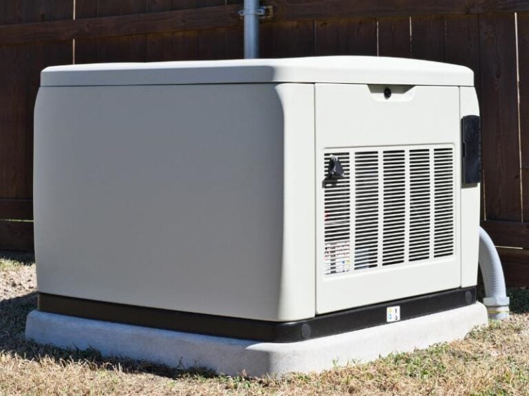 How Modern Whole House Generators Automatically Manage Power Needs